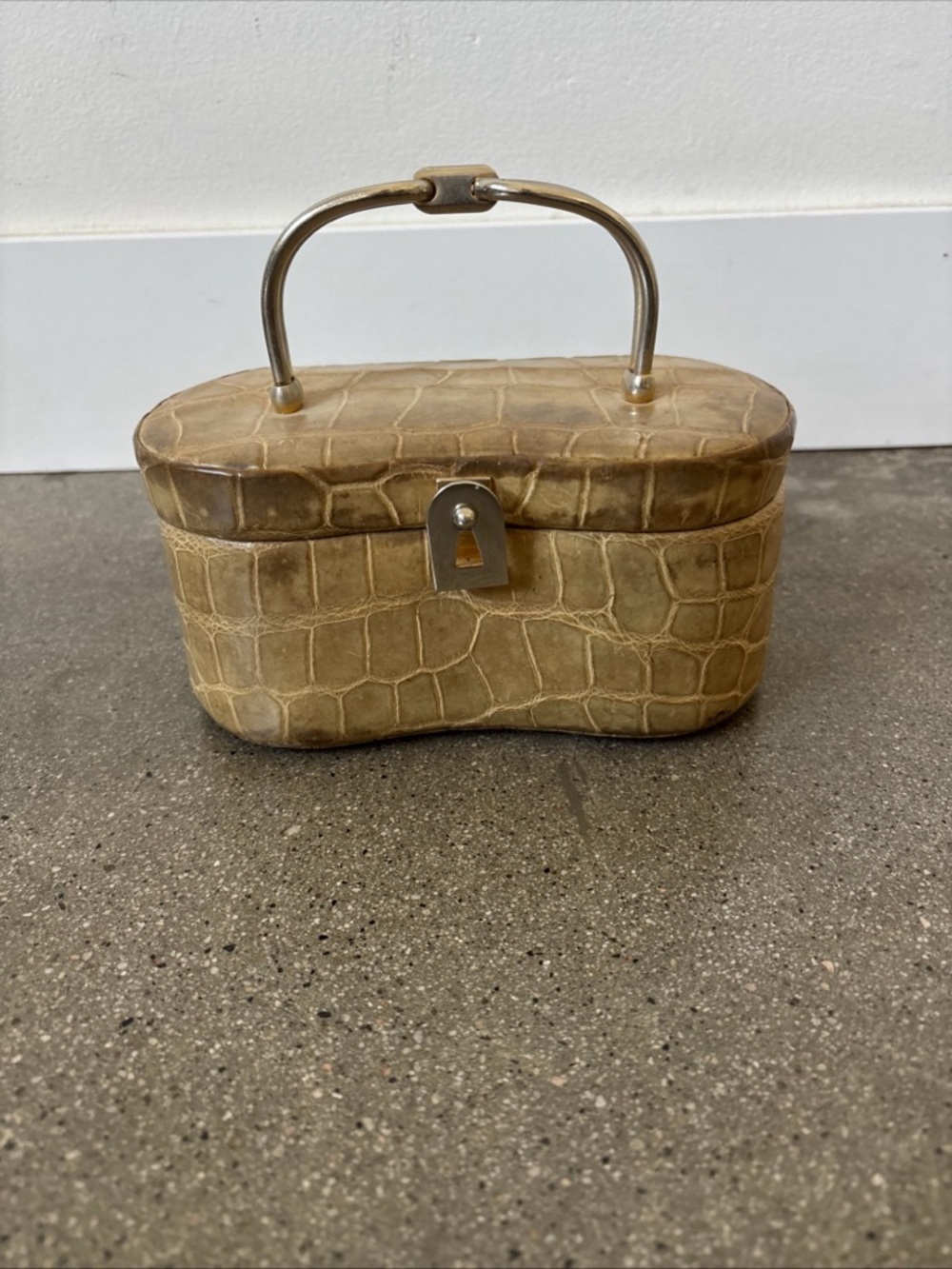 Vintage Koret Alligator handbag with silver handle